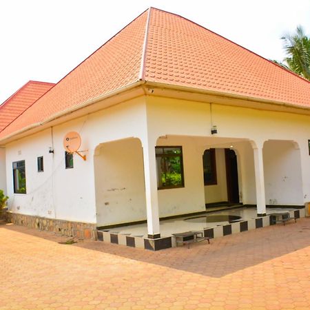 Parkbridge Resort Mto wa Mbu Esterno foto